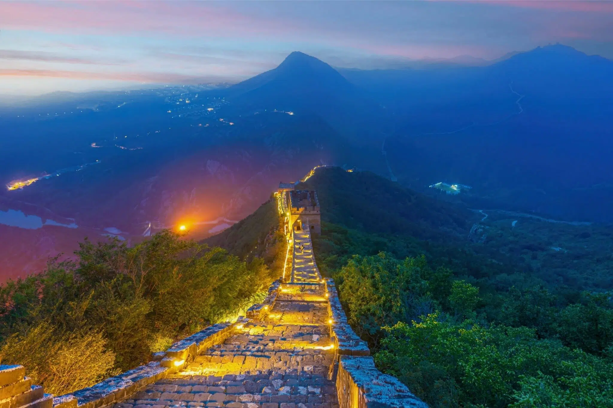Grande Muraille de Chine de nuit éclairée